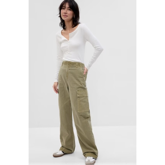 GAP Pants - 👯‍♀️Host Pick⚡️Gap Loose Khaki Cargo Pants